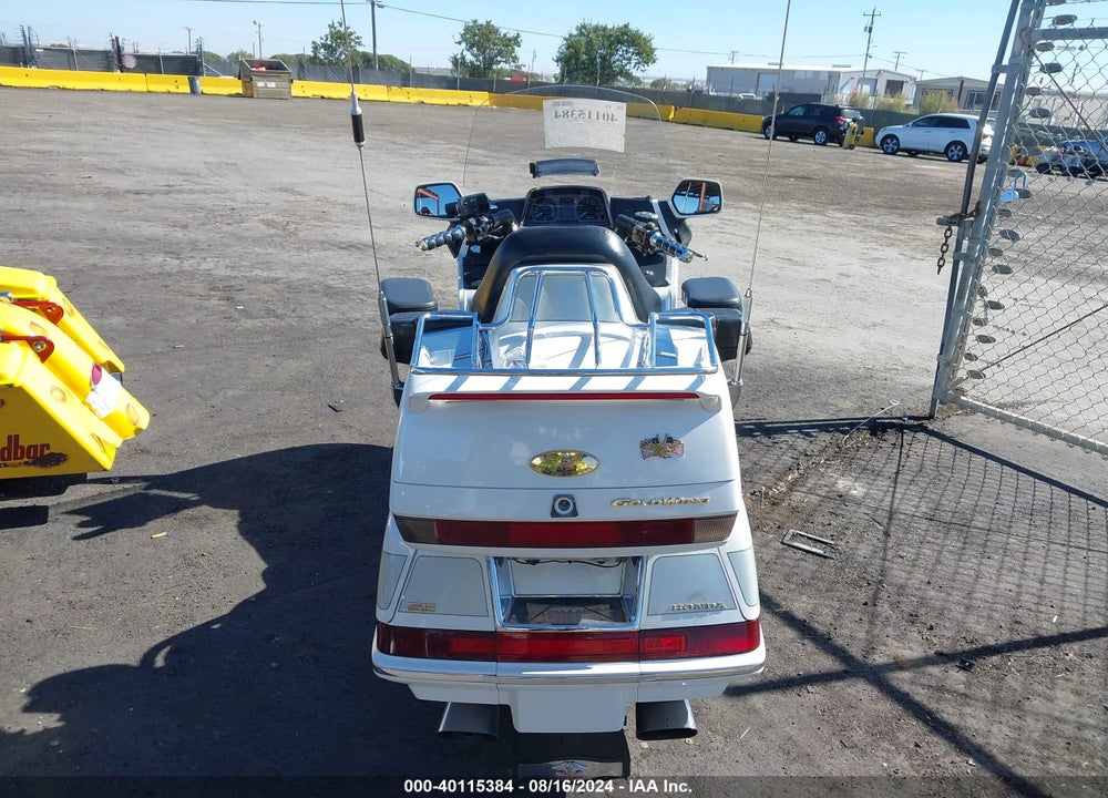 2000 HONDA GL1500 SE12 VIN: 1HFSC224XYA200245
