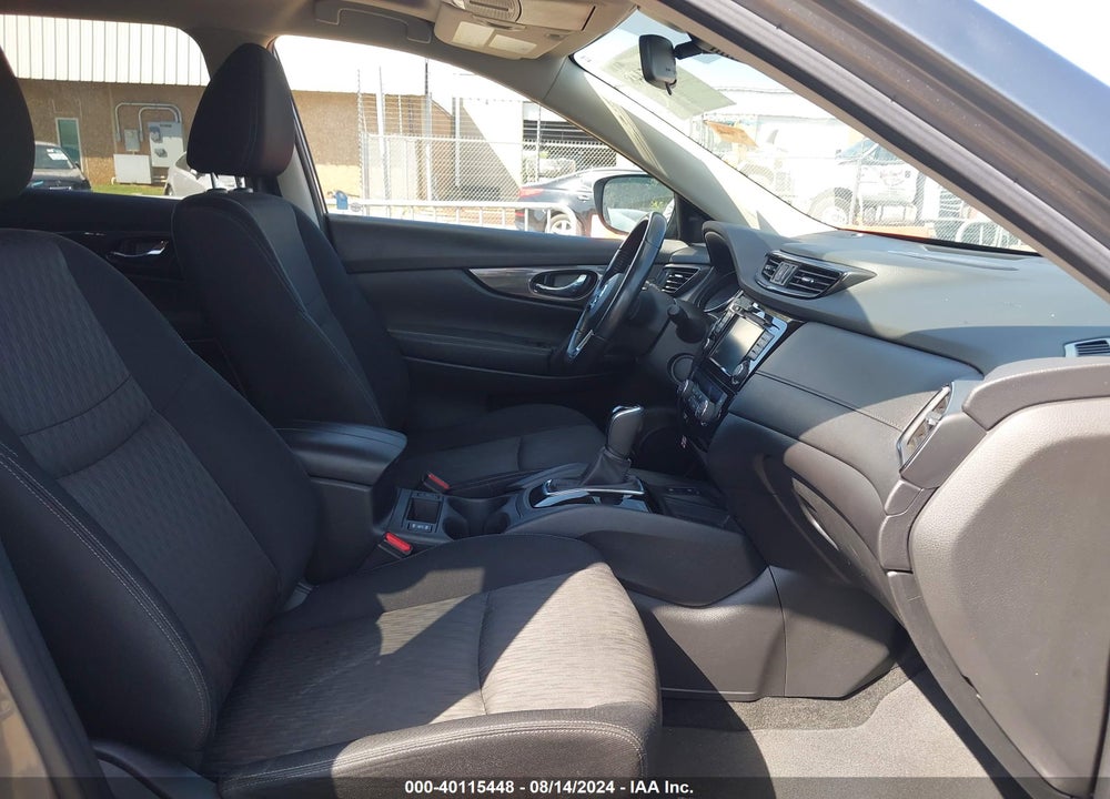 2019 NISSAN ROGUE SV VIN: JN8AT2MV5KW381393