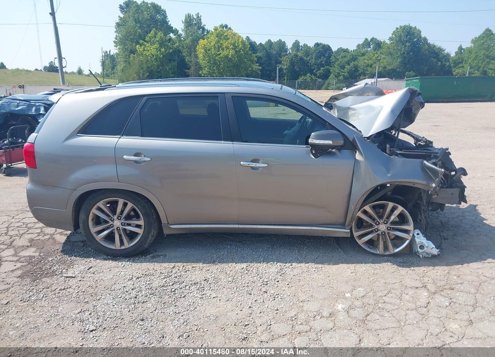 2014 KIA SORENTO VIN: 5XYKW4A79EG503845