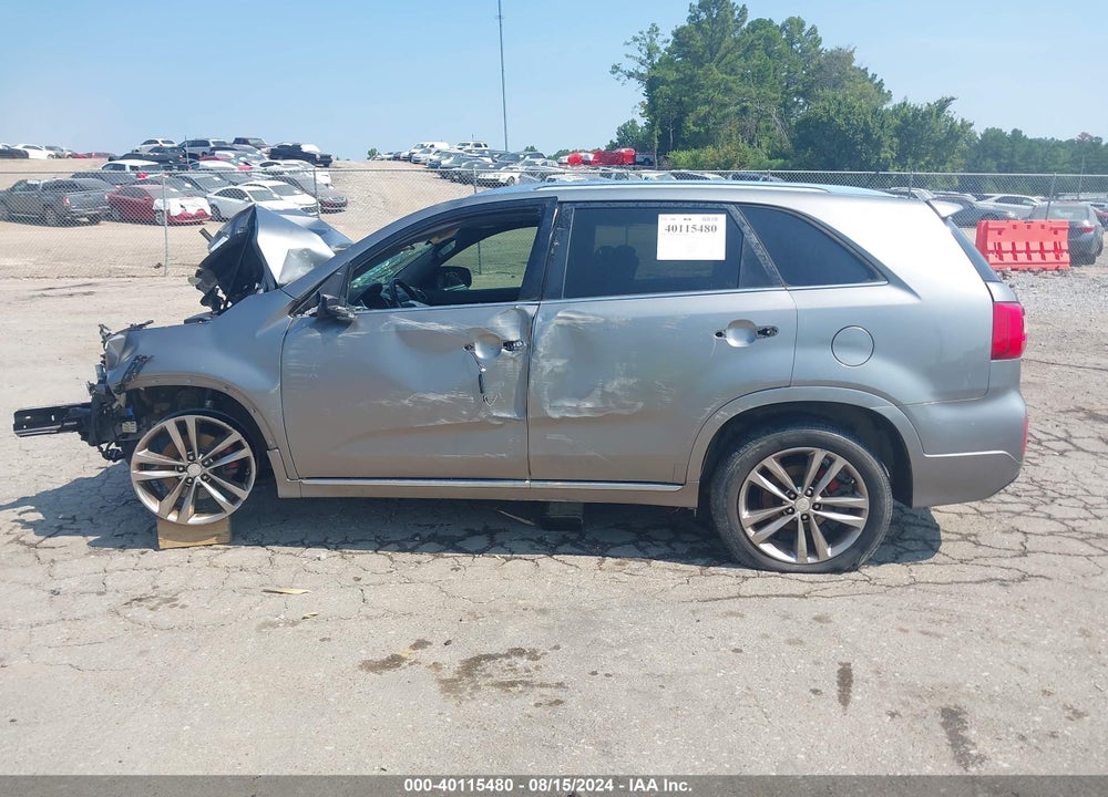 2014 KIA SORENTO VIN: 5XYKW4A79EG503845
