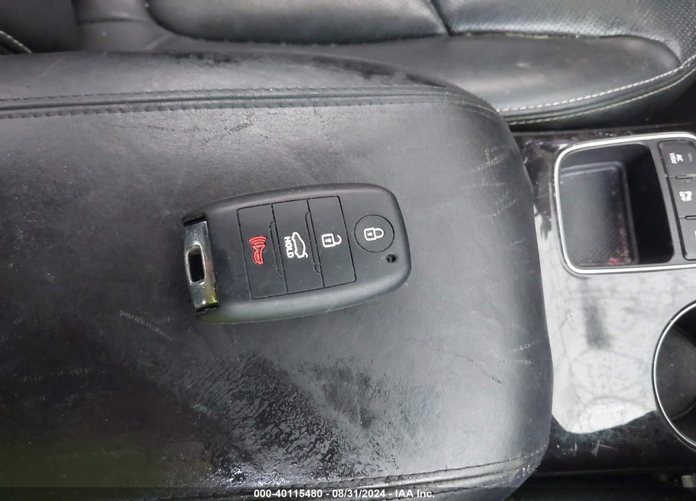 2014 KIA SORENTO VIN: 5XYKW4A79EG503845