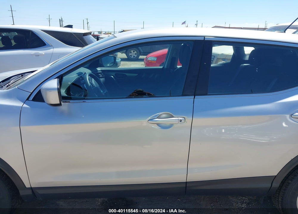 2022 NISSAN ROGUE SPORT VIN: JN1BJ1AW5NW477321