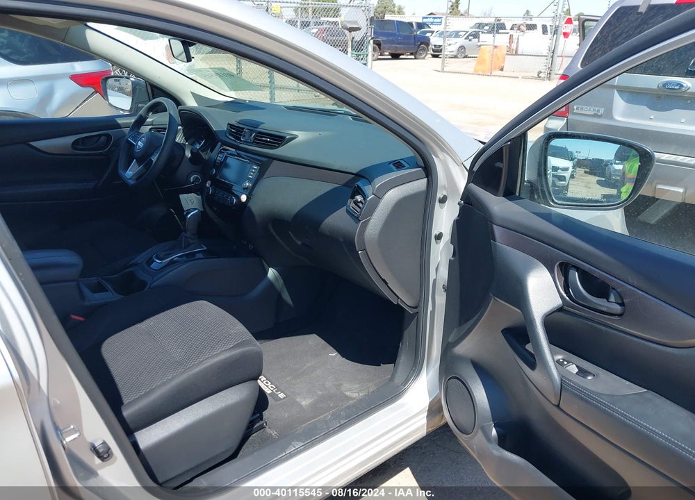 2022 NISSAN ROGUE SPORT VIN: JN1BJ1AW5NW477321