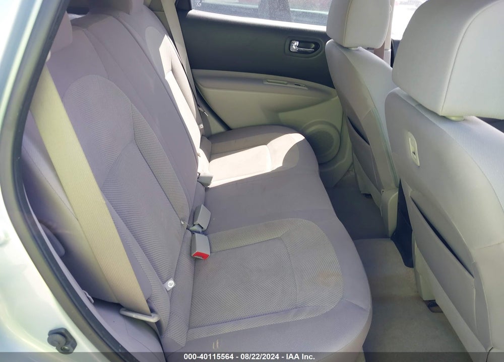 2015 NISSAN ROGUE SELECT S VIN: JN8AS5MT2FW150461