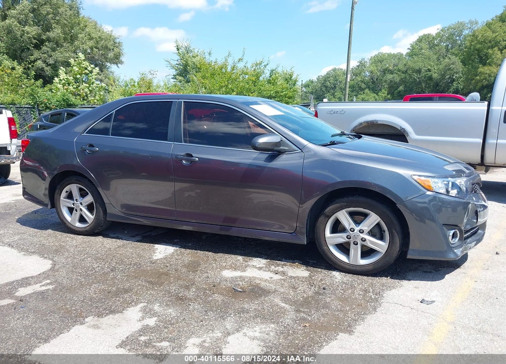 2014 TOYOTA CAMRY SE VIN: 4T1BF1FK5EU404722