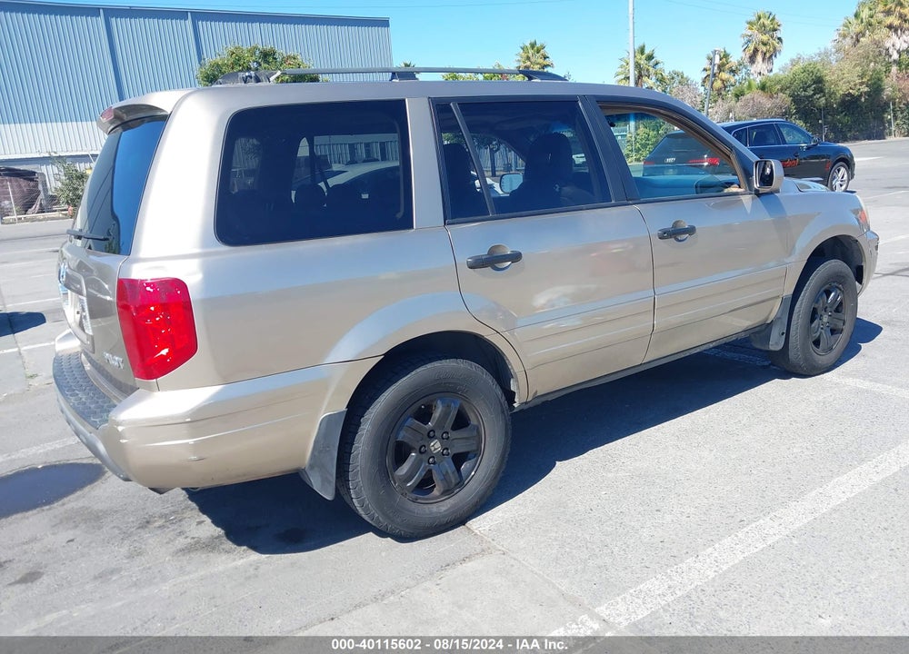2005 HONDA PILOT VIN: 2HKYF18585H511375