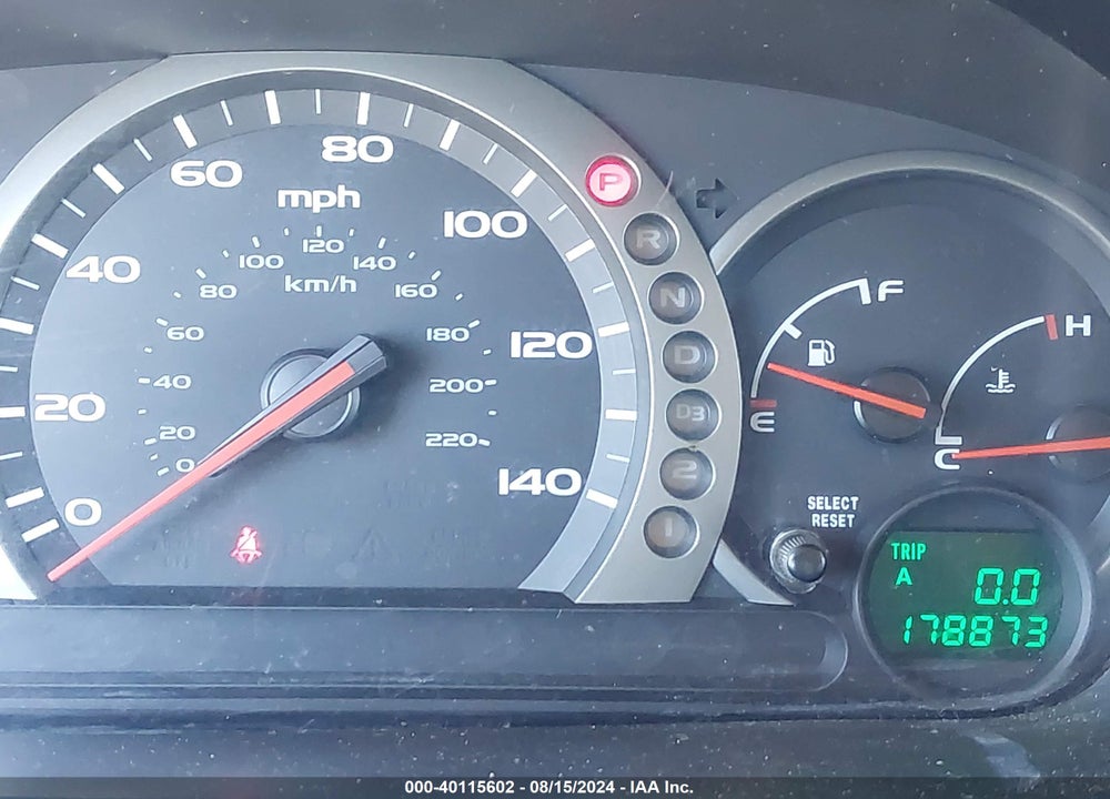 2005 HONDA PILOT VIN: 2HKYF18585H511375