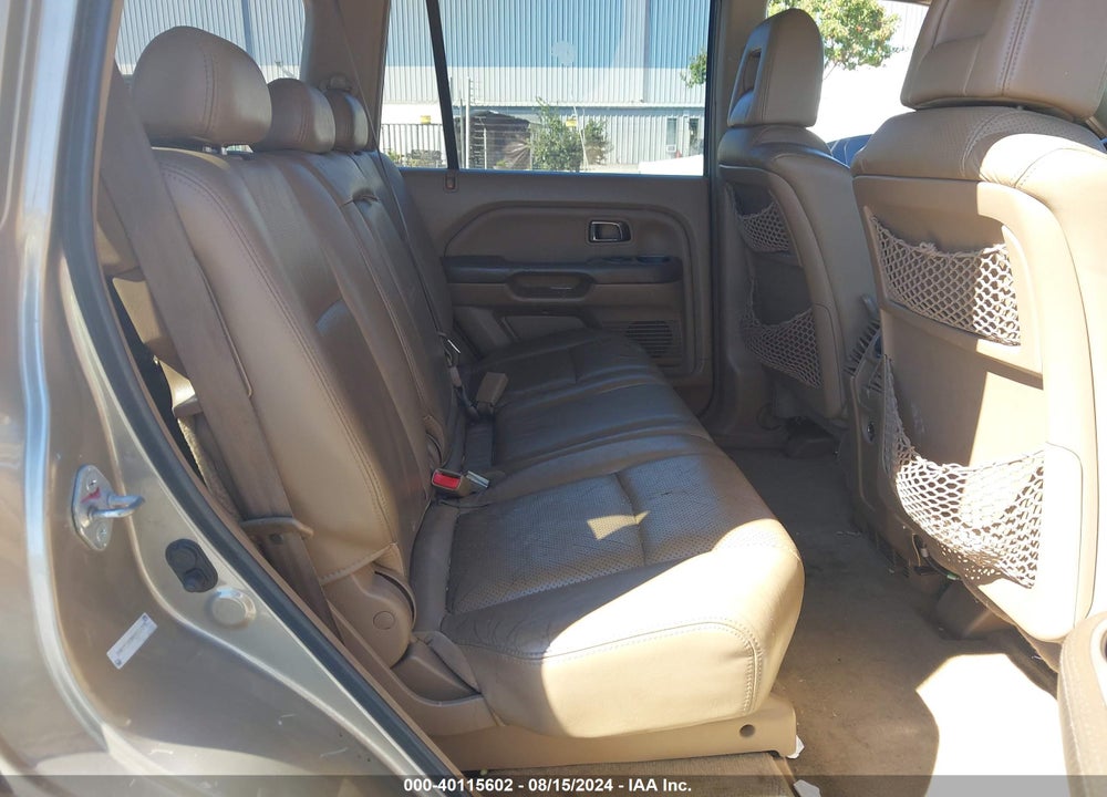 2005 HONDA PILOT VIN: 2HKYF18585H511375