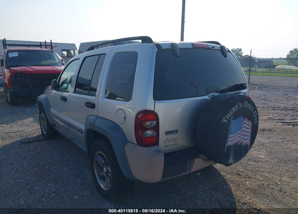 2005 JEEP LIBERTY SPORT VIN: 1J4GL48K75W575665