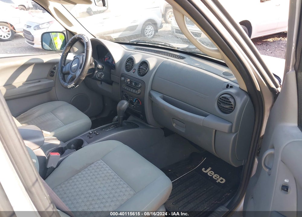 2005 JEEP LIBERTY SPORT VIN: 1J4GL48K75W575665