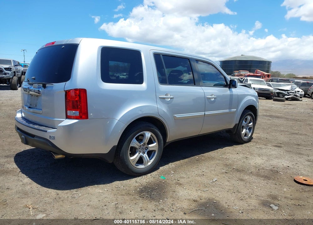 2014 HONDA PILOT EX VIN: 5FNYF3H41EB012418