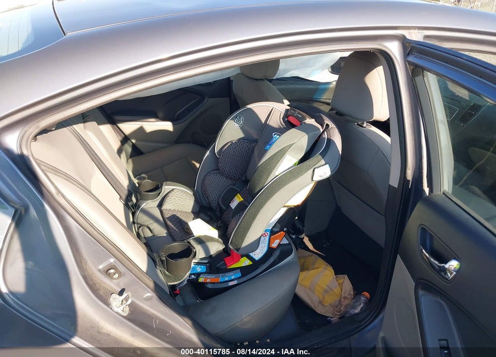 2015 KIA FORTE LX VIN: KNAFX4A62F5393072