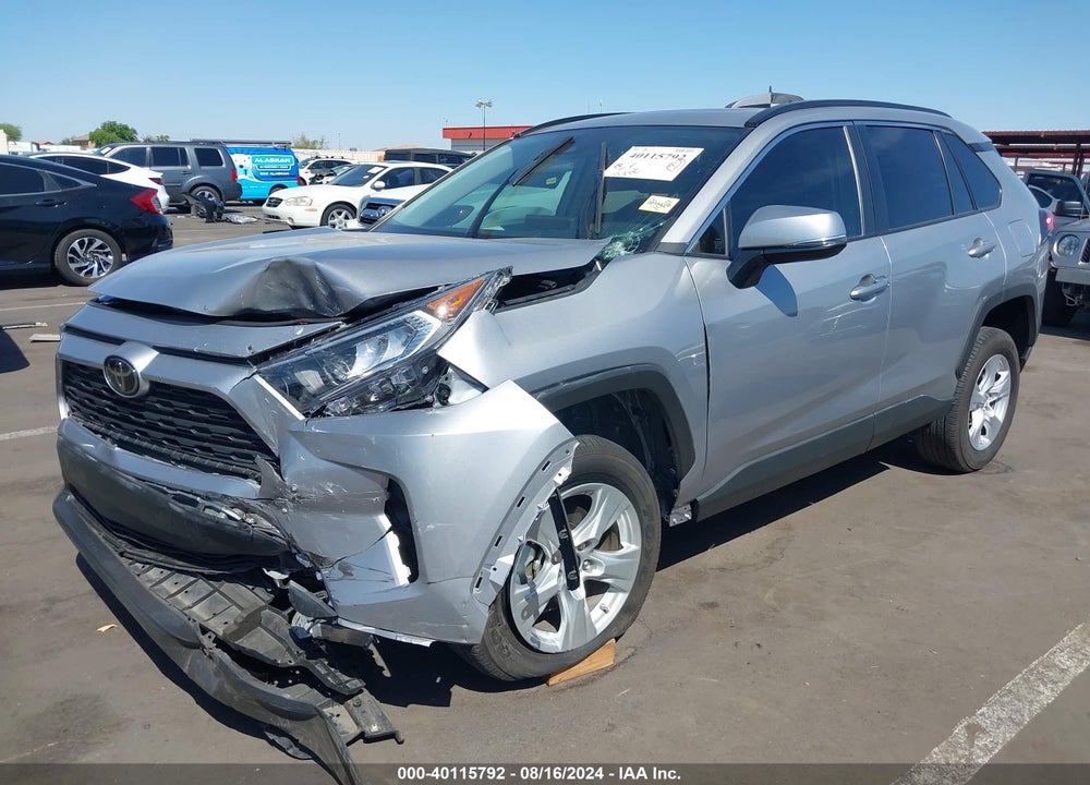 2019 TOYOTA RAV4 XLE VIN: 2T3W1RFV1KC004704