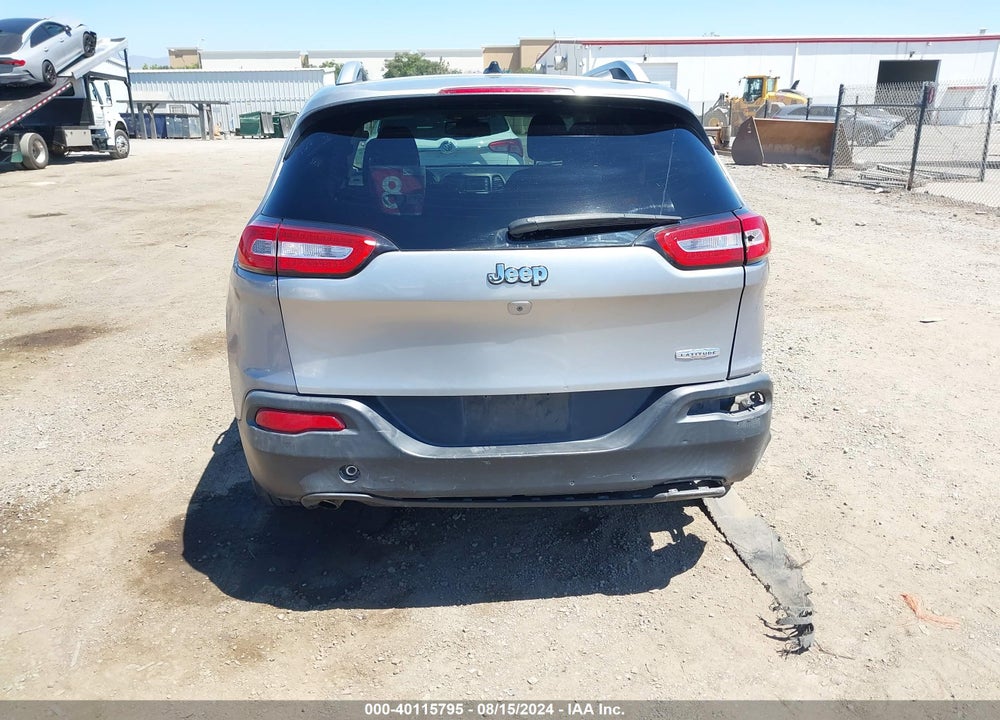 2015 JEEP CHEROKEE LATITUDE VIN: 1C4PJLCB4FW607938