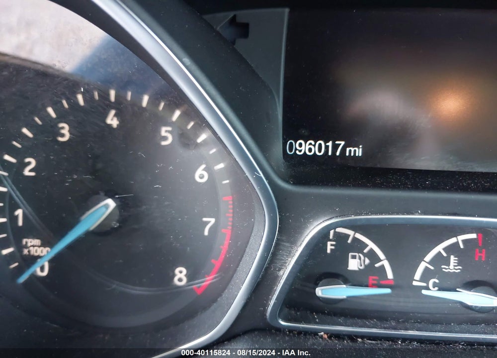 2018 FORD FOCUS SE VIN: 1FADP3F20JL255826