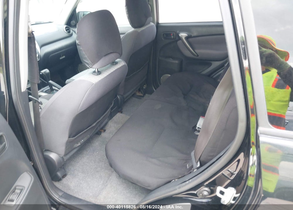 2005 TOYOTA RAV4 VIN: JTEGD20V350070279