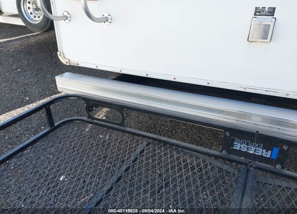 2009 FOREST RIVER OTHER VIN: 4X4FWCE239T010001