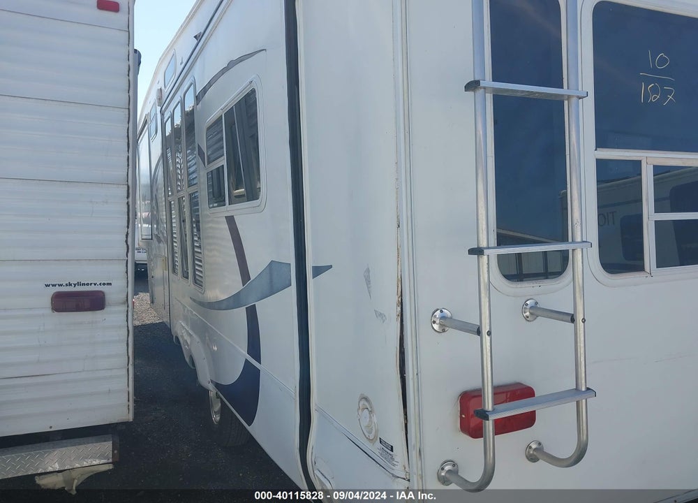 2009 FOREST RIVER OTHER VIN: 4X4FWCE239T010001