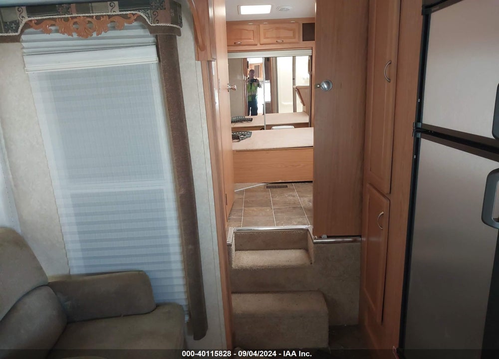 2009 FOREST RIVER OTHER VIN: 4X4FWCE239T010001