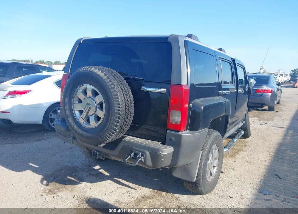 2008 HUMMER H3 SUV VIN: 5GTEN43EX88203098