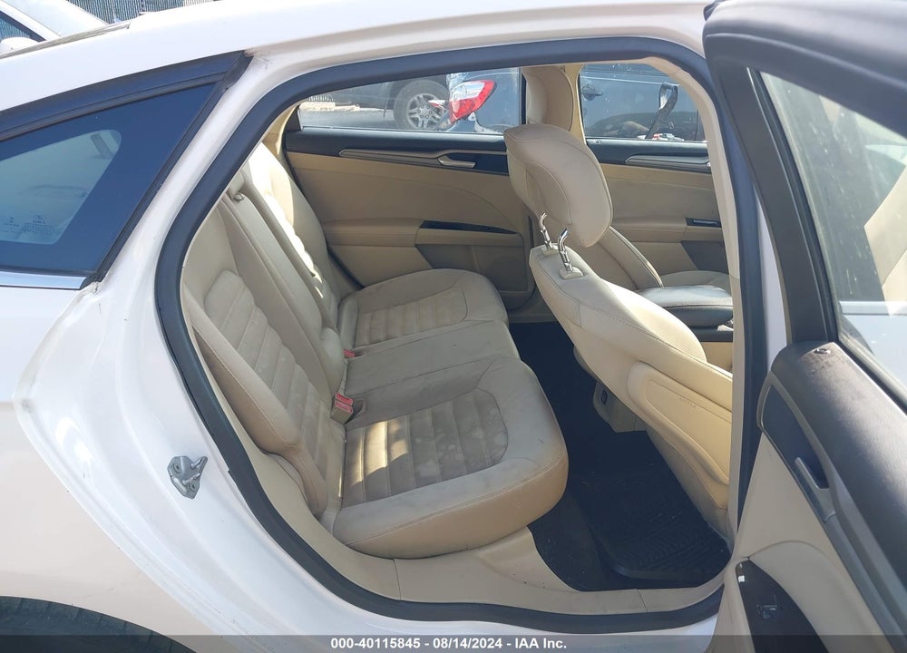 2014 FORD FUSION SE VIN: 3FA6P0HD4ER198219