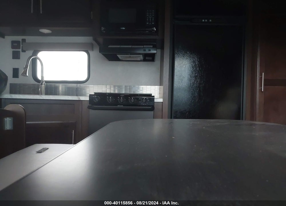 2019 JAYCO JAY FLIGHT VIN: 1UJBJ0BP8K75W0326