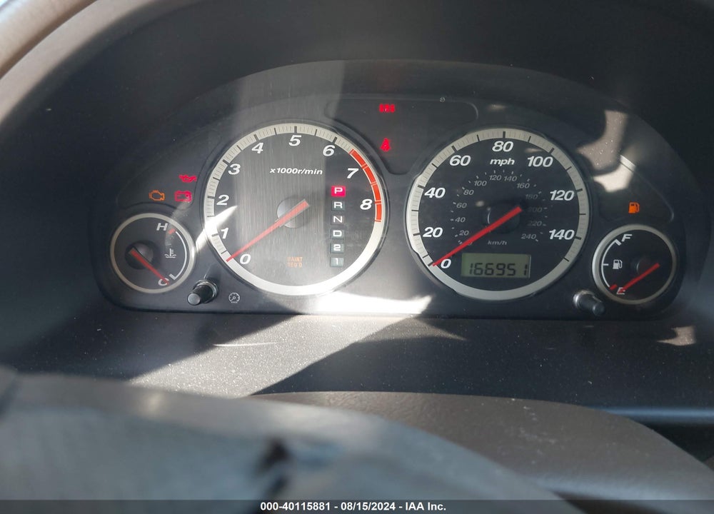 2002 HONDA CR-V LX VIN: SHSRD68432U001131