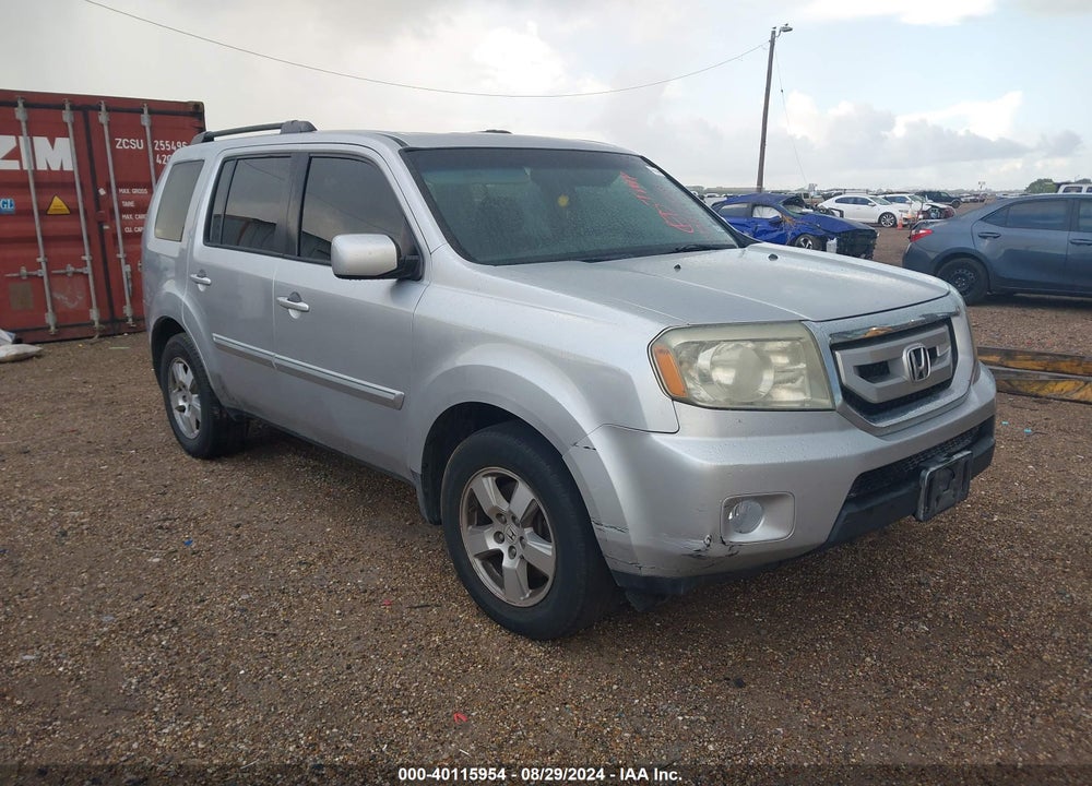 2011 HONDA PILOT VIN: 5FNYF3H55BB020865
