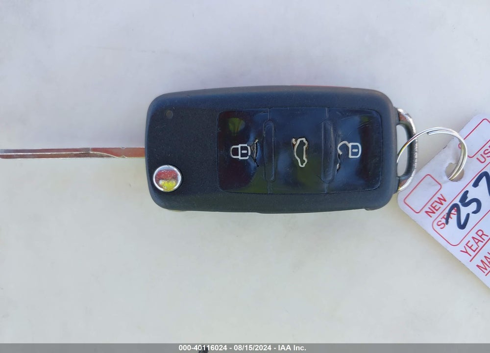 2011 VOLKSWAGEN GTI 4-DOOR VIN: WVWGV7AJ4BW120237