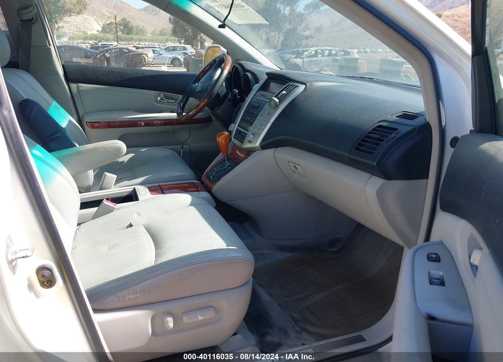 2004 LEXUS RX 330 VIN: JTJGA31U840040070