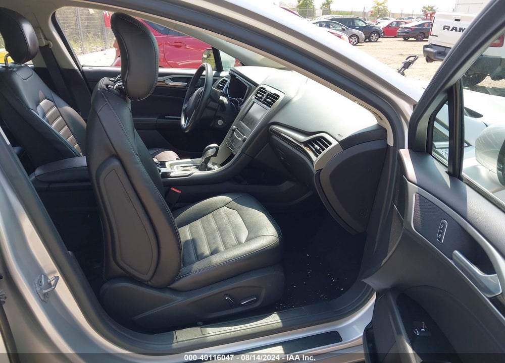 2014 FORD FUSION SE VIN: 3FA6P0HDXER108233