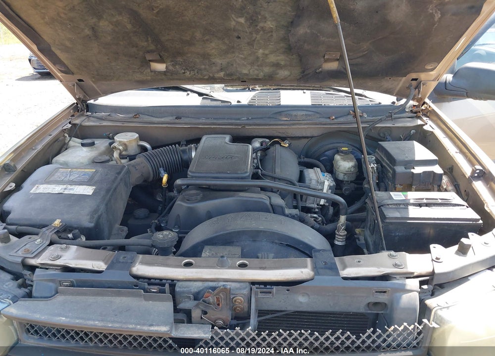 2003 CHEVROLET TRAILBLAZER LS VIN: 1GNDT13S032108677