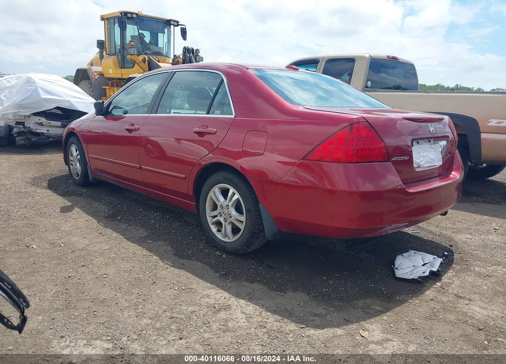 2007 HONDA ACCORD 2.4 EX VIN: 1HGCM56827A105642
