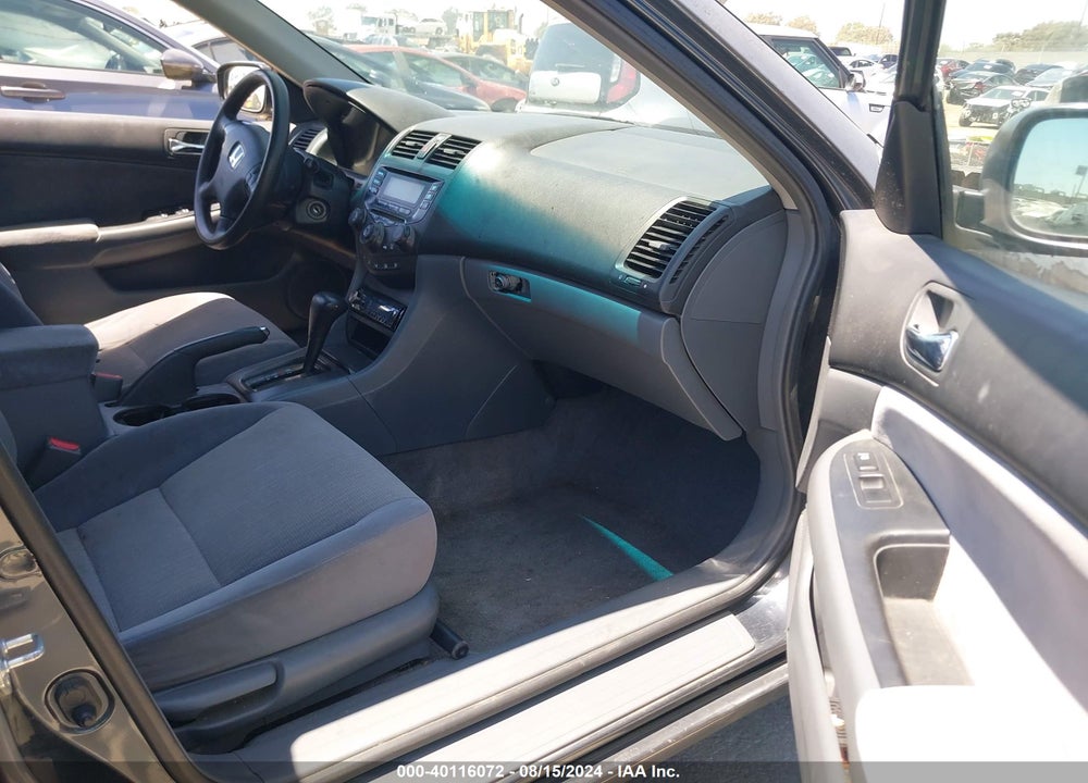 2004 HONDA ACCORD 2.4 LX VIN: JHMCM56354C001387