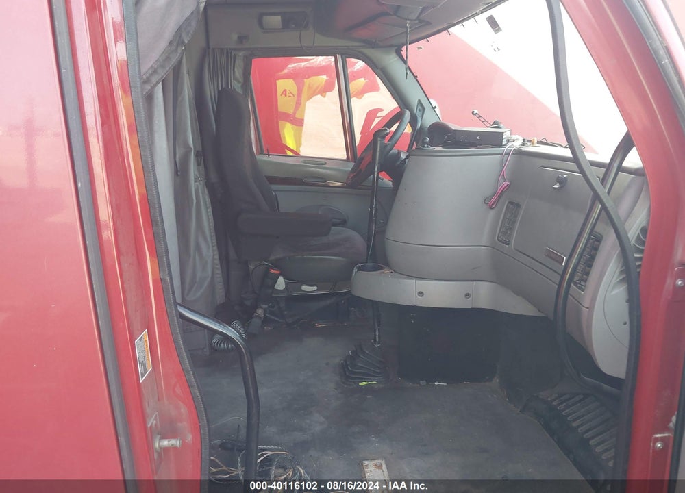 2012 KENWORTH CONSTRUCTION T700 VIN: 1XKFD49X2CJ302933