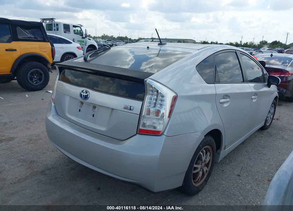 2011 TOYOTA PRIUS TWO VIN: JTDKN3DU8B0300154