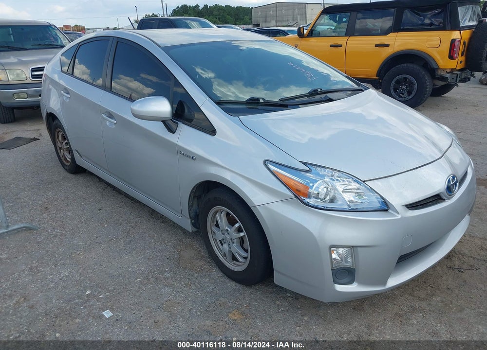 2011 TOYOTA PRIUS TWO VIN: JTDKN3DU8B0300154