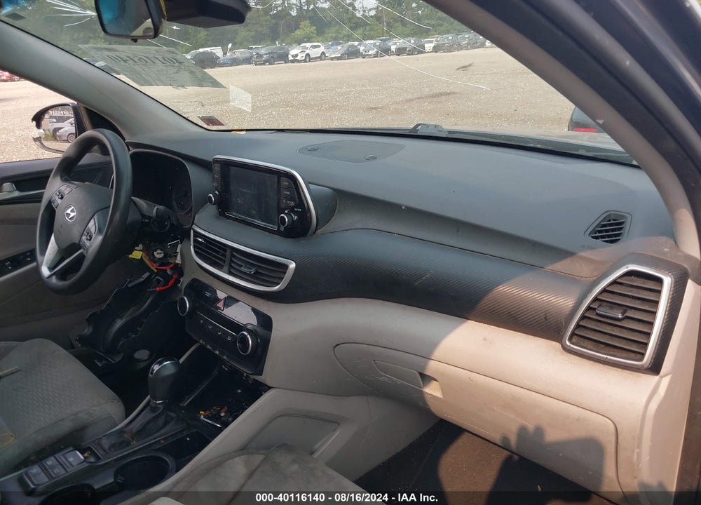 2021 HYUNDAI TUCSON SE VIN: KM8J2CA44MU295552