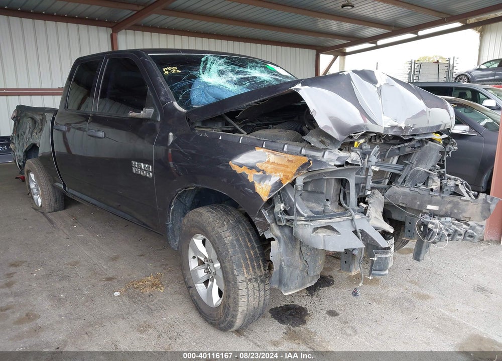 2018 RAM 1500 EXPRESS QUAD CAB 4X4 6'4 BOX VIN: 1C6RR7FG5JS351994