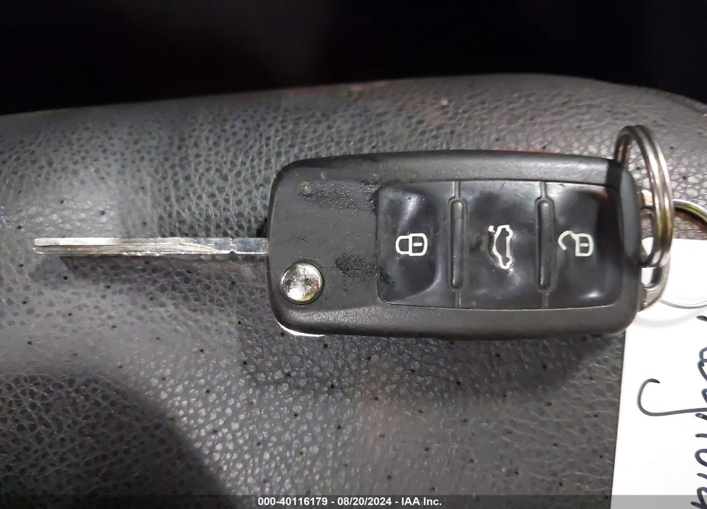 2012 VOLKSWAGEN JETTA VIN: 3VWDP7AJ1CM319175