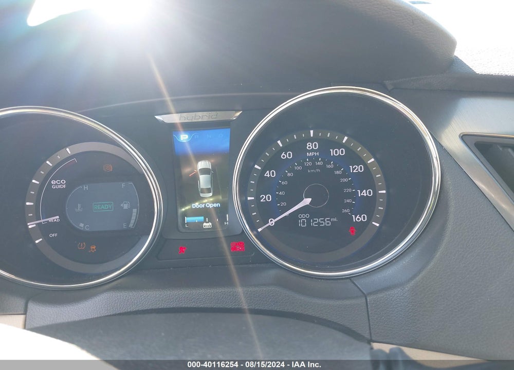 2015 HYUNDAI SONATA HYBRID VIN: KMHEC4A47FA135660