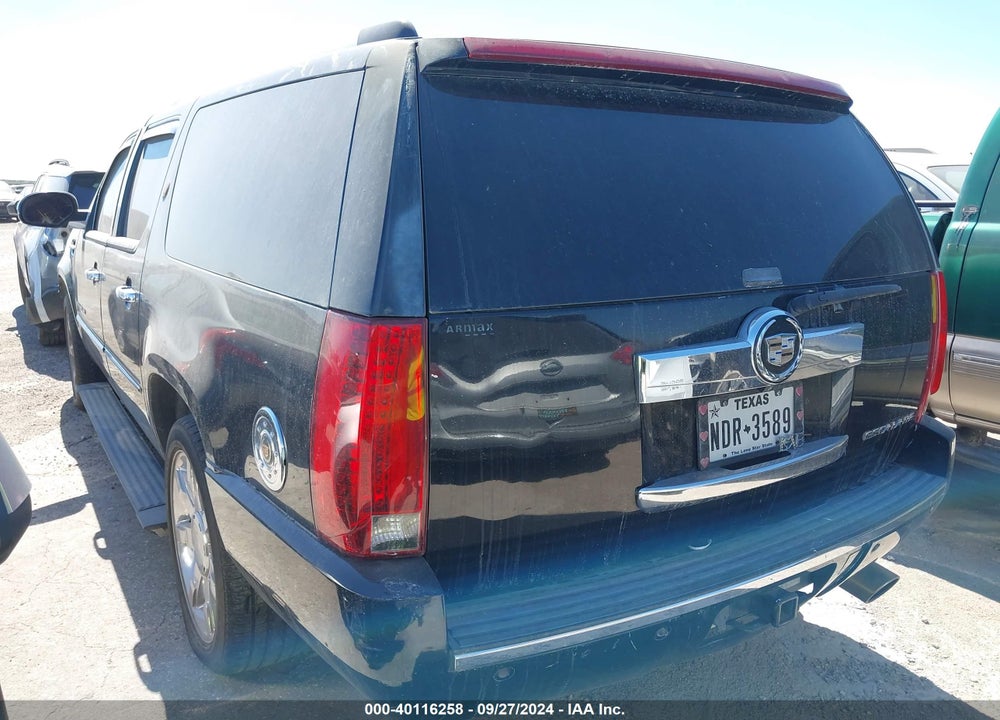 2007 CADILLAC ESCALADE ESV VIN: 1GYFK66857R429719