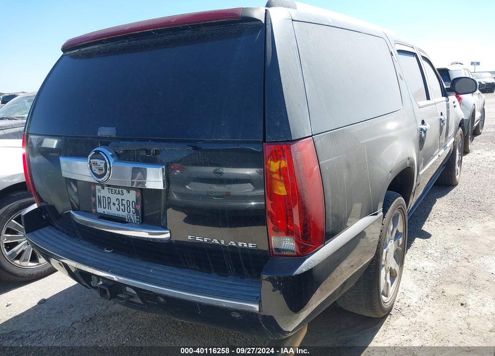2007 CADILLAC ESCALADE ESV VIN: 1GYFK66857R429719