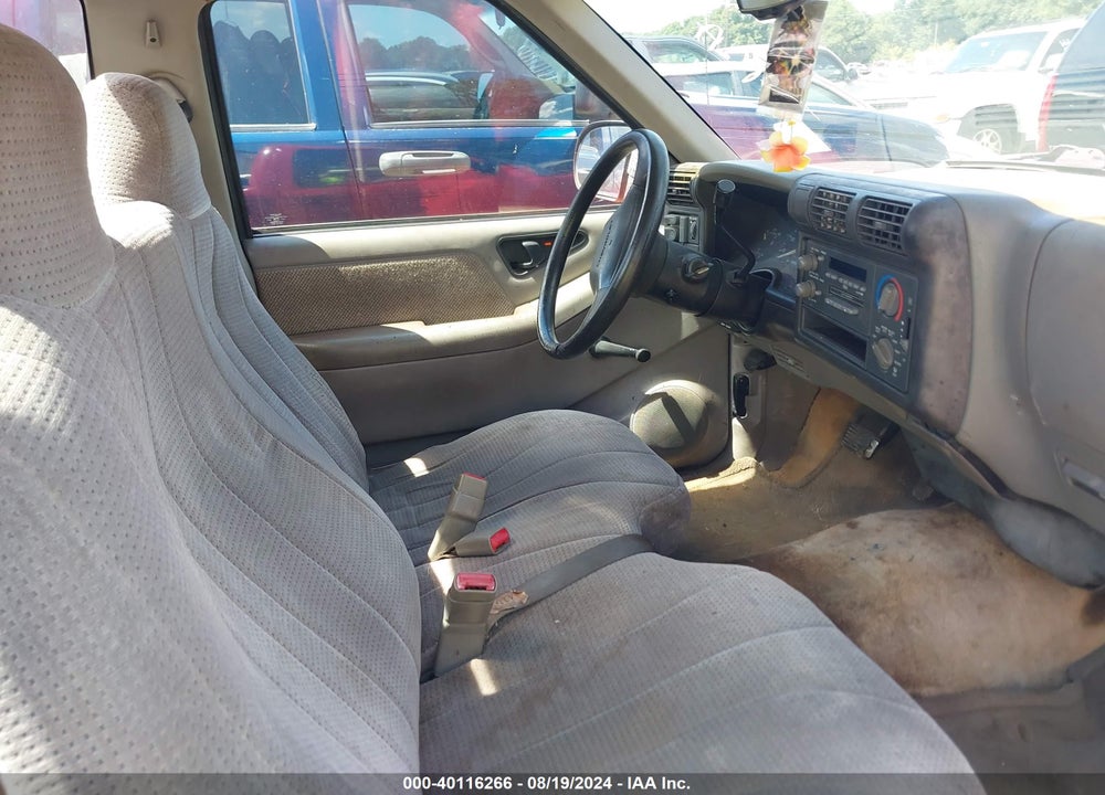 1994 CHEVROLET S TRUCK S10 VIN: 1GCCS14Z8R8186701