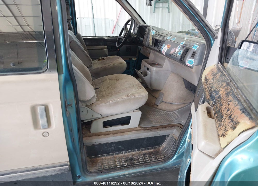 1993 CHEVROLET ASTRO VIN: 1GNDM19Z4PB153970