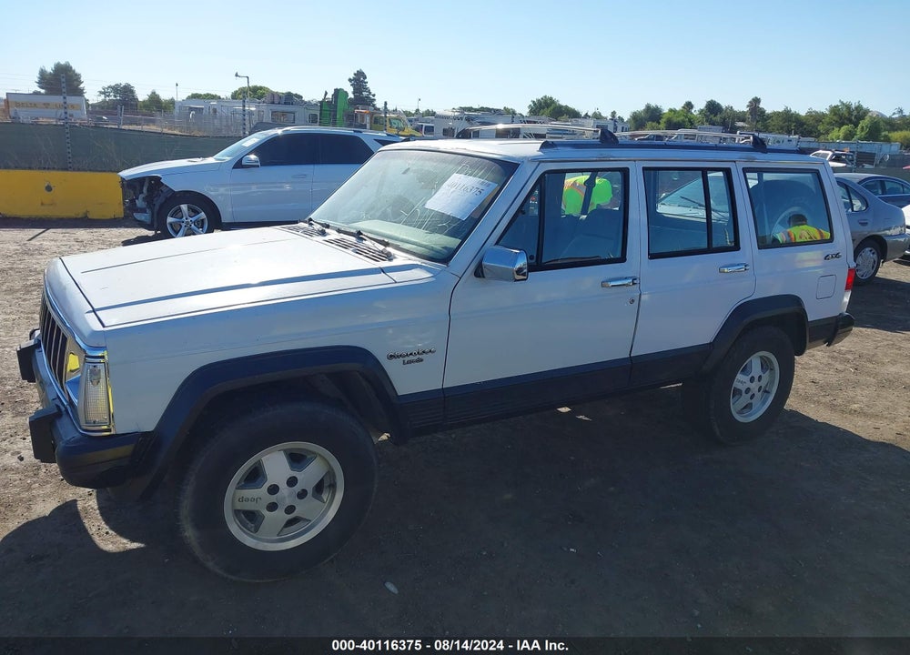 1992 JEEP CHEROKEE LAREDO VIN: 1J4FJ58S3NL101334