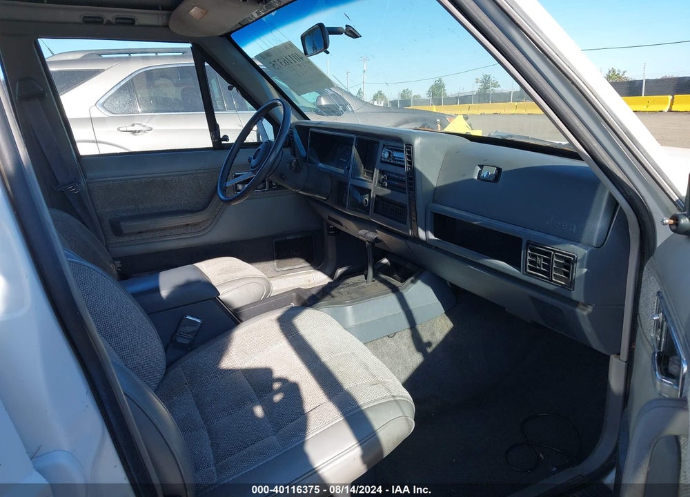 1992 JEEP CHEROKEE LAREDO VIN: 1J4FJ58S3NL101334