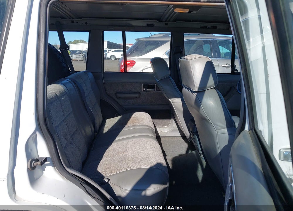 1992 JEEP CHEROKEE LAREDO VIN: 1J4FJ58S3NL101334