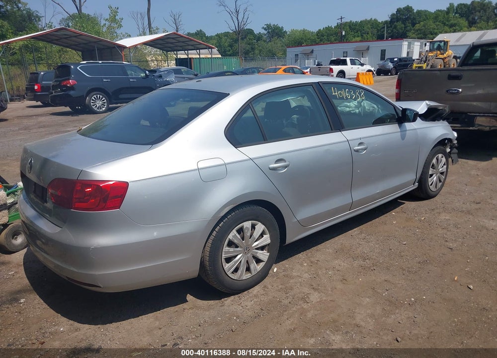 2014 VOLKSWAGEN JETTA 2.0L S VIN: 3VW2K7AJ9EM232312