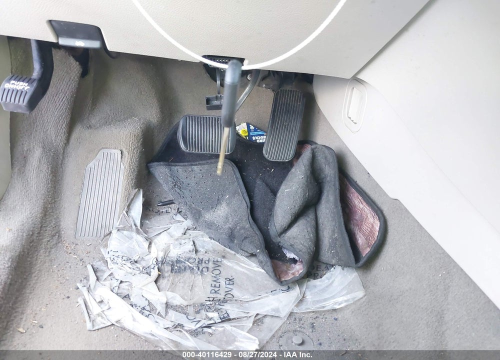 2010 FORD TAURUS SE VIN: 1FAHP2DW7AG165518